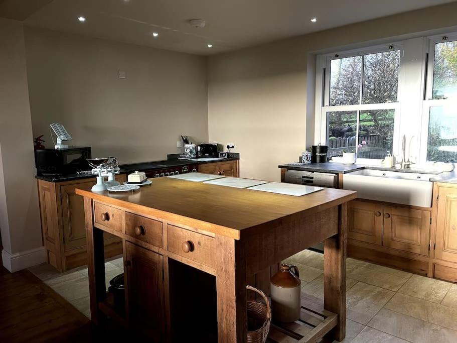 Вілла Luxurious Granny House Bell Busk In Malhamdale Скіптон Екстер'єр фото